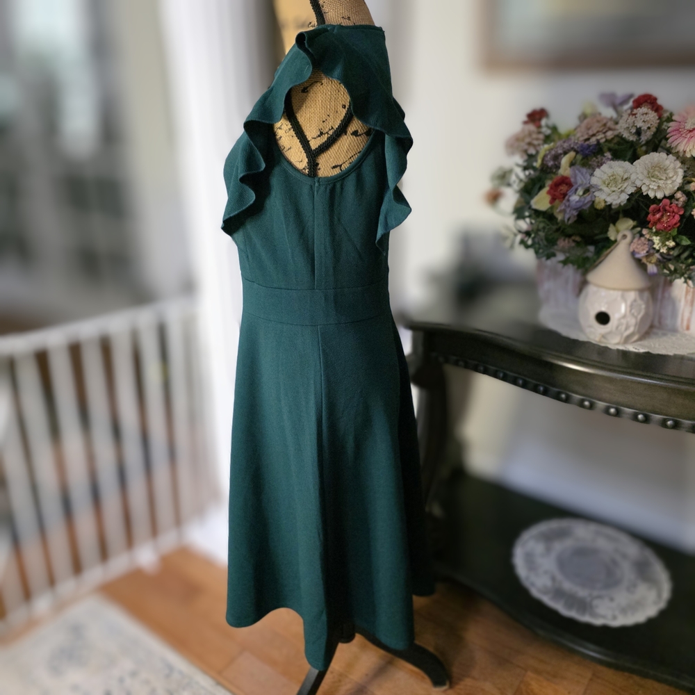 Yathon Elegant Green Ruffle Sleeve Midi Dress - Picture 4 of 5